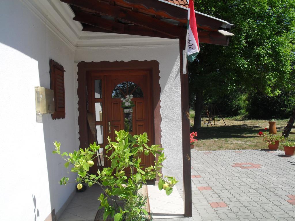 Villa Jakuzzis,Szaunas,Kerkavendeghaz-Orseg-Csesztreg-Kerkaujfalu Exterior foto